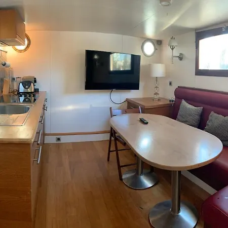 Sur Péniche à Bagatelle Appartamento