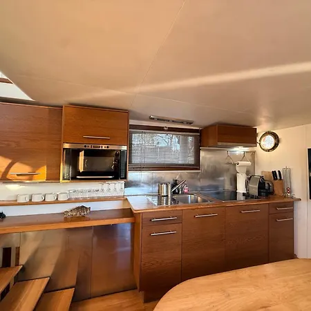 Appartamento Sur Péniche à Bagatelle Parigi