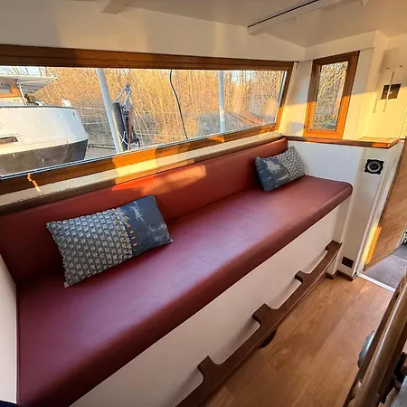 Sur Péniche à Bagatelle Appartamento