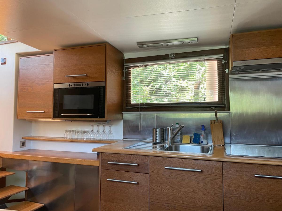 Sur Peniche A Bagatelle